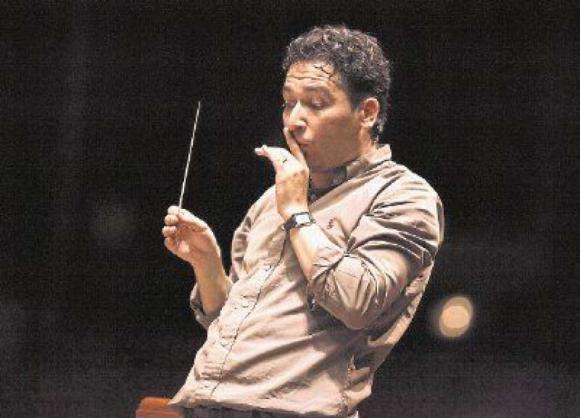 Houston Symphony: Andres Orozco-Estrada – Hocus Pocus Pops